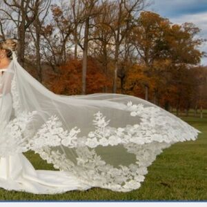 Lace Cathedral Veil